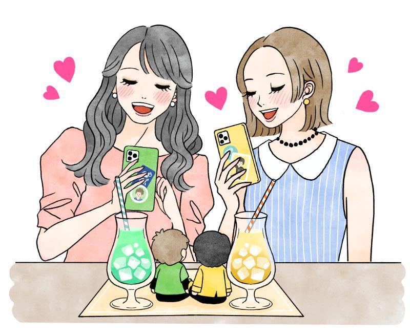 カフェで「ぬい撮り」する女性二人組